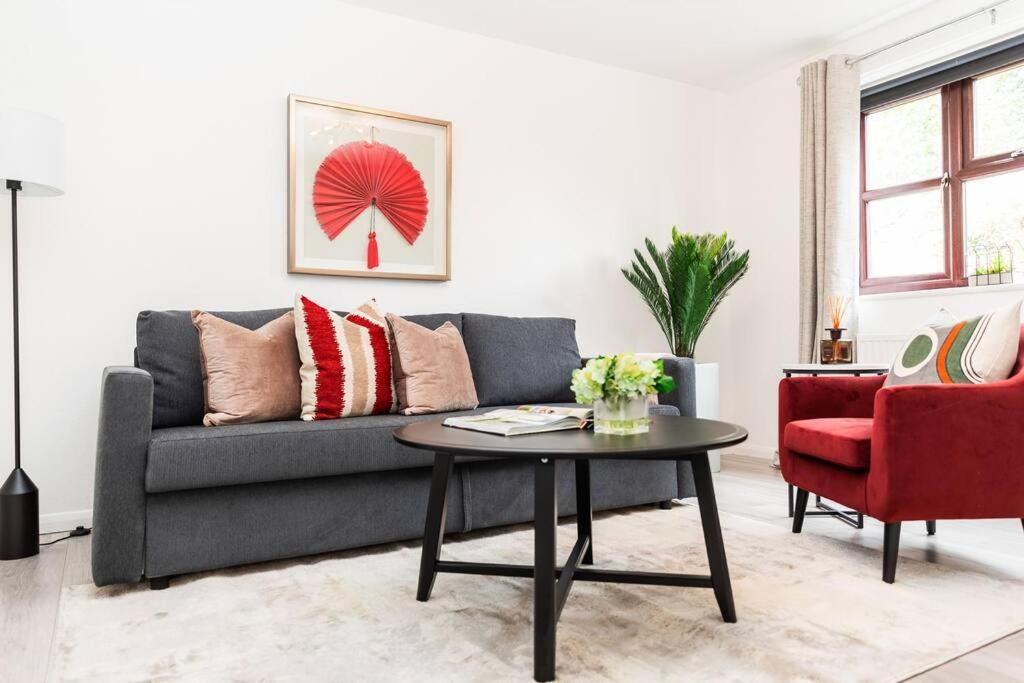 Appartement Cosy Decorated Flat In Tonbridge Extérieur photo