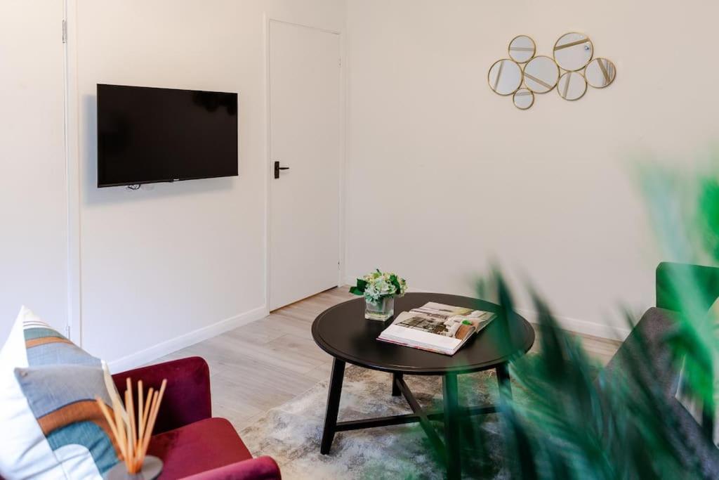 Appartement Cosy Decorated Flat In Tonbridge Extérieur photo